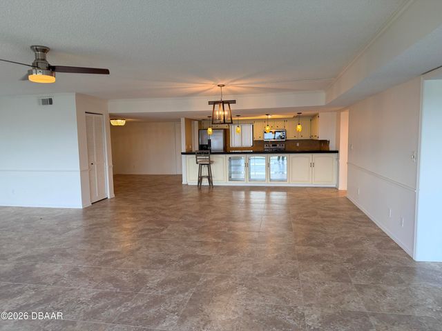 944 S Peninsula Dr Apt 501, Daytona Beach, FL 32118
