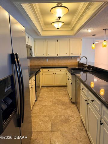 944 S Peninsula Dr Apt 501, Daytona Beach, FL 32118