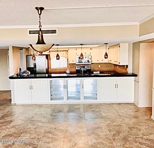 944 S Peninsula Dr Apt 501, Daytona Beach, FL 32118