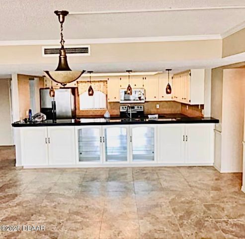 944 S Peninsula Dr Apt 501, Daytona Beach, FL 32118