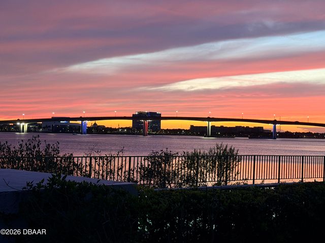 944 S Peninsula Dr Apt 501, Daytona Beach, FL 32118
