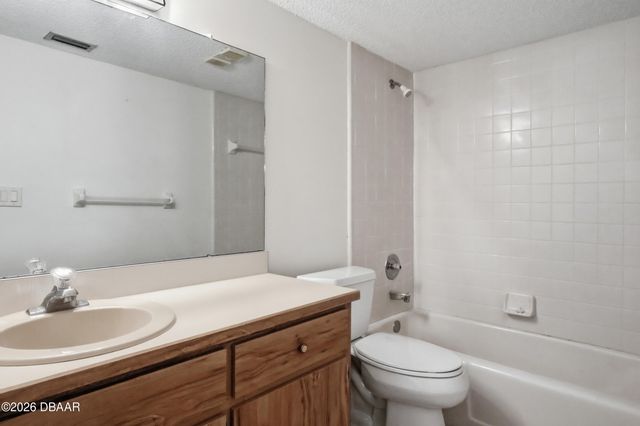 944 S Peninsula Dr Apt 501, Daytona Beach, FL 32118