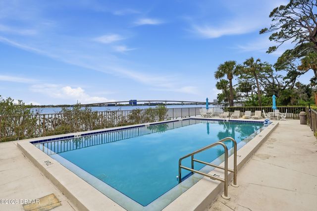 944 S Peninsula Dr Apt 501, Daytona Beach, FL 32118