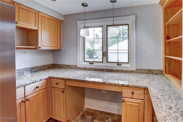 104 E 219th Street, Euclid, OH 44123