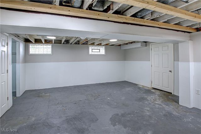 104 E 219th Street, Euclid, OH 44123