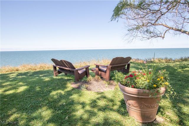 104 E 219th Street, Euclid, OH 44123