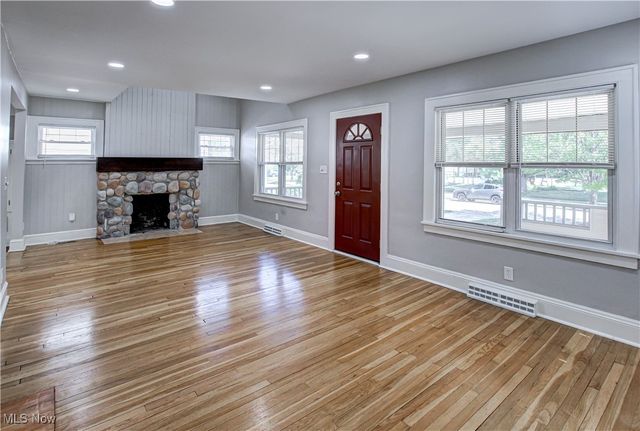 104 E 219th Street, Euclid, OH 44123