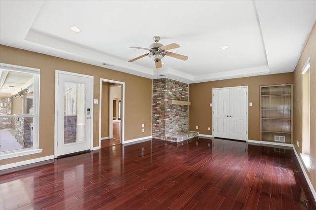 2613 Country Valley Road, Garland, TX 75043