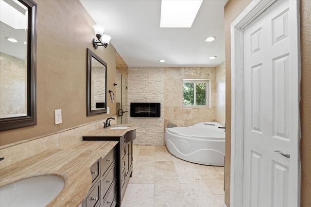 2613 Country Valley Road, Garland, TX 75043