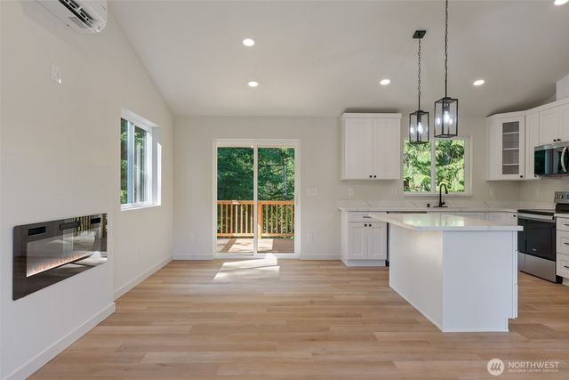 23415 Coyne Road, Granite Falls, WA 98252