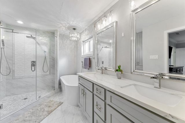 10719 Del Monte Drive, Houston, TX 77042