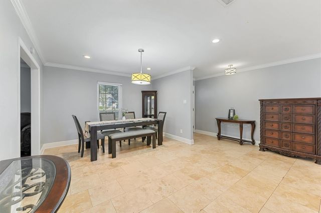 10719 Del Monte Drive, Houston, TX 77042