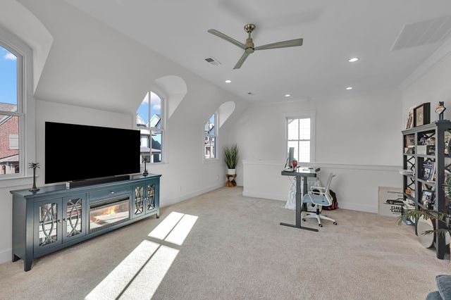 800 Horizon DR, Franklin, TN 37064