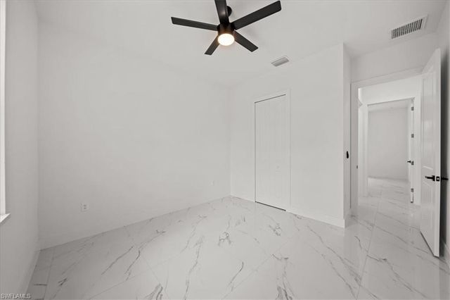 1033 Plymouth ST E, Lehigh Acres, FL 33974