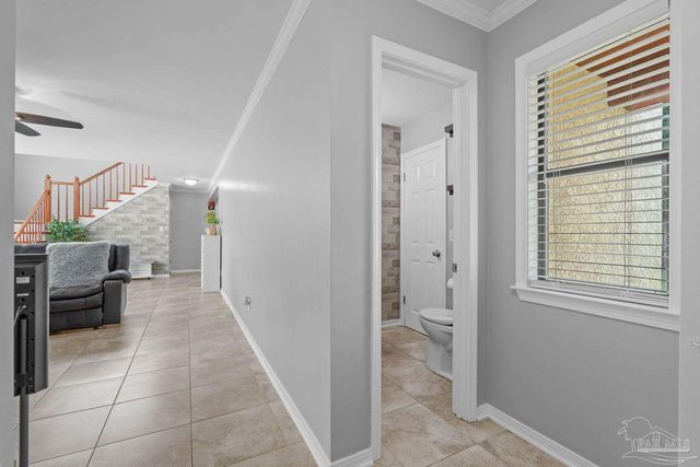 1841 E Smugglers Cove Dr, Gulf Breeze, FL 32563