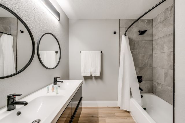 1103 W Russell Avenue, Carrollton, TX 75006