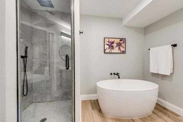 1103 W Russell Avenue, Carrollton, TX 75006