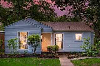 1103 W Russell Avenue, Carrollton, TX 75006