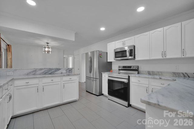 513 Weathers Creek Road, Troutman, NC 28166