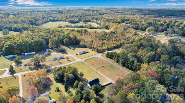 513 Weathers Creek Road, Troutman, NC 28166