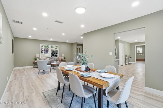 3241 HERMITAGE Road E, Jacksonville, FL 32277