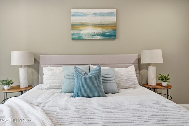 3241 HERMITAGE Road E, Jacksonville, FL 32277