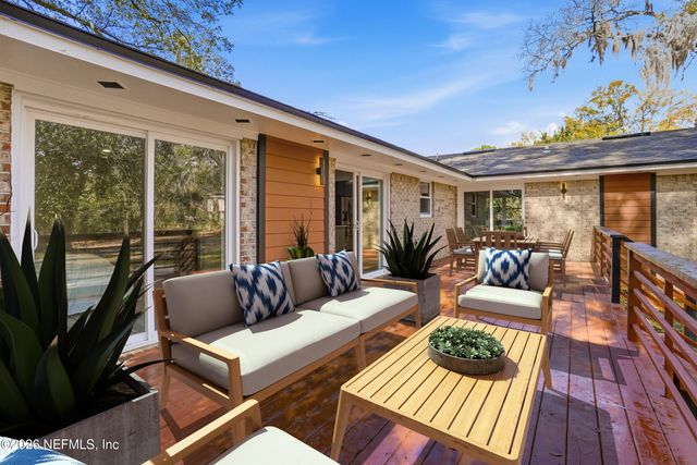 3241 HERMITAGE Road E, Jacksonville, FL 32277