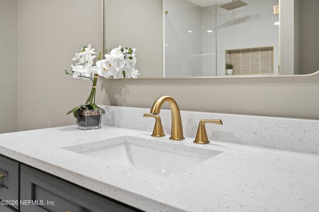 3241 HERMITAGE Road E, Jacksonville, FL 32277