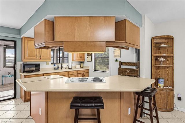 3637 Schooner LN, St. James City, FL 33956