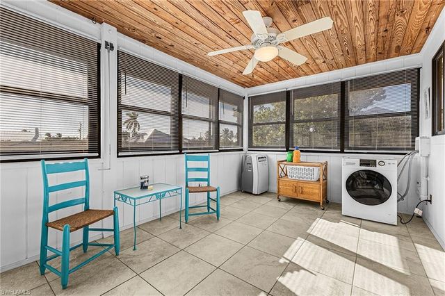 3637 Schooner LN, St. James City, FL 33956