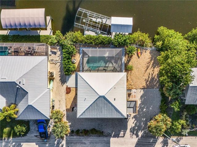 3637 Schooner LN, St. James City, FL 33956