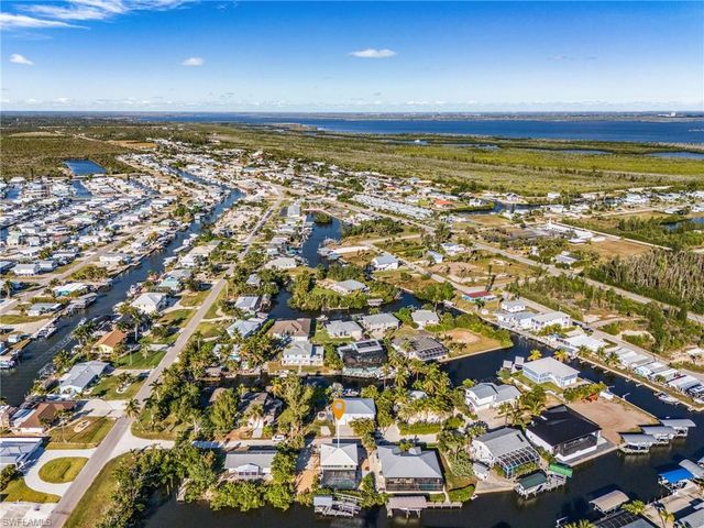 3637 Schooner LN, St. James City, FL 33956