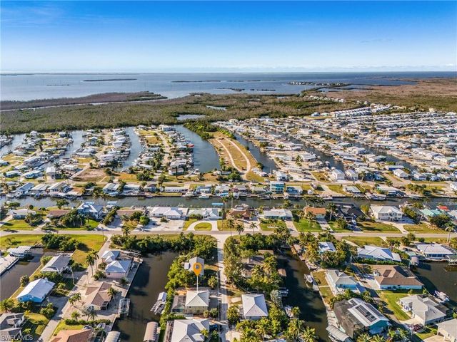 3637 Schooner LN, St. James City, FL 33956