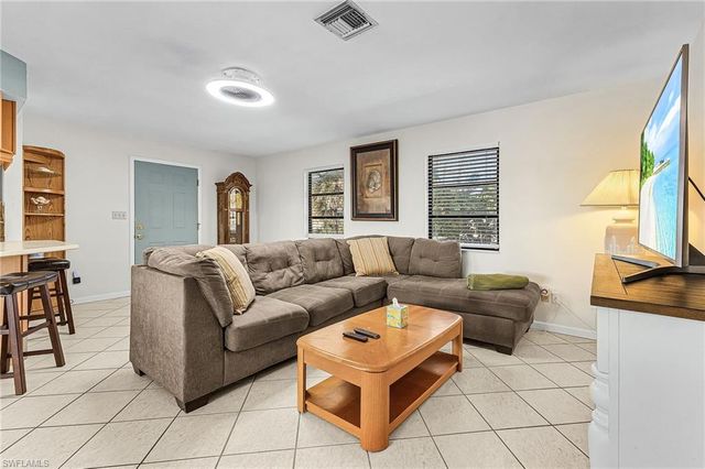 3637 Schooner LN, St. James City, FL 33956