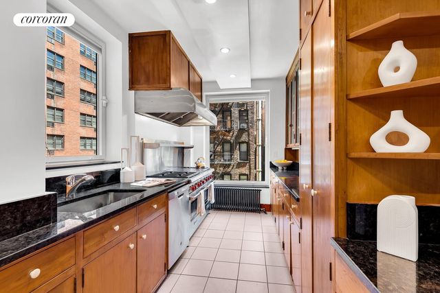 333 E 57th St Apt 4A, New York City, NY 10022