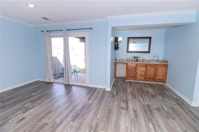 12391 S Parker Terrace, Olathe, KS 66061