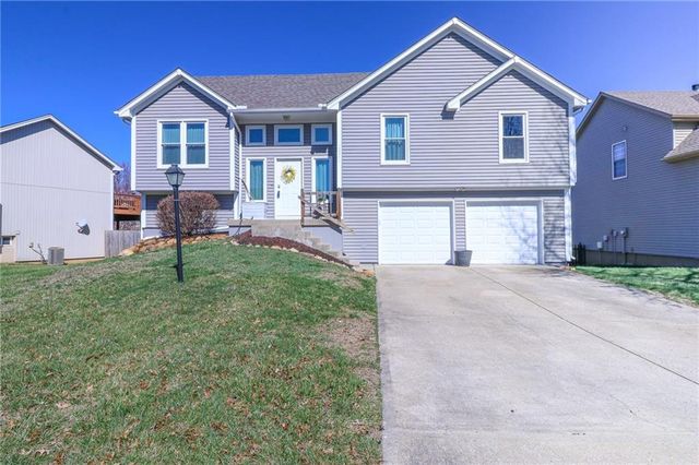 12391 S Parker Terrace, Olathe, KS 66061