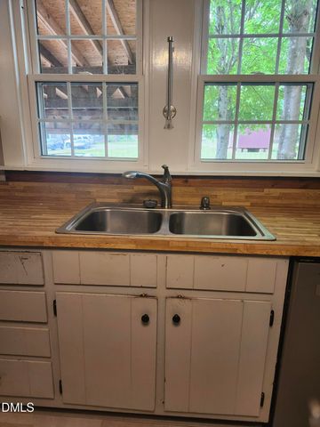 1523 E Main Street 11, Mebane, NC 27302