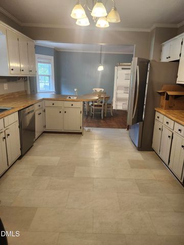 1523 E Main Street 11, Mebane, NC 27302
