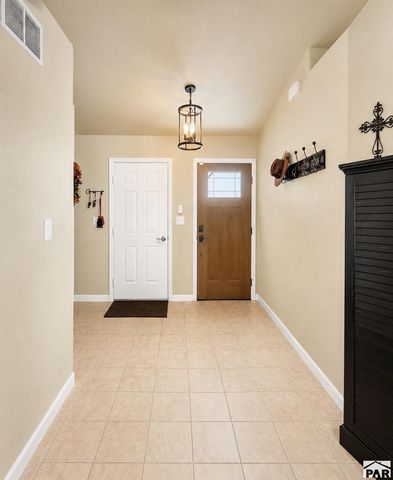 5153 Crested Hill, Pueblo, CO 81008