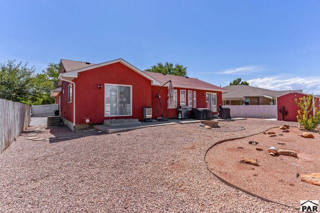 5153 Crested Hill, Pueblo, CO 81008