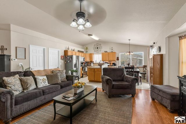 5153 Crested Hill, Pueblo, CO 81008