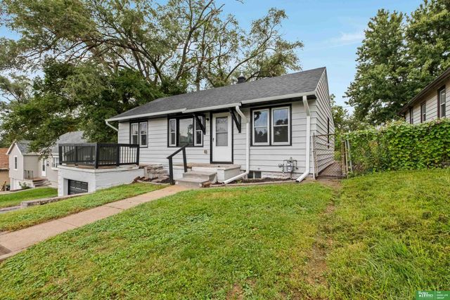 3849 Grover Street, Omaha, NE 68105