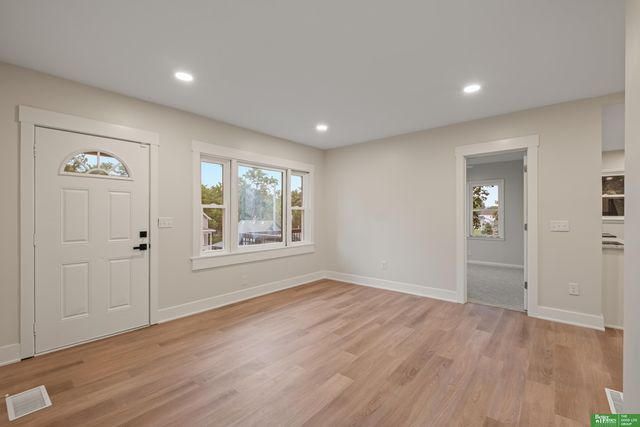 3849 Grover Street, Omaha, NE 68105