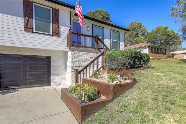 1521 Lexington Road, Pleasant Hill, MO 64080