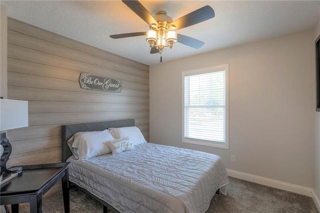 1521 Lexington Road, Pleasant Hill, MO 64080