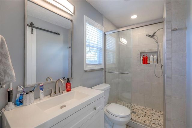 1521 Lexington Road, Pleasant Hill, MO 64080