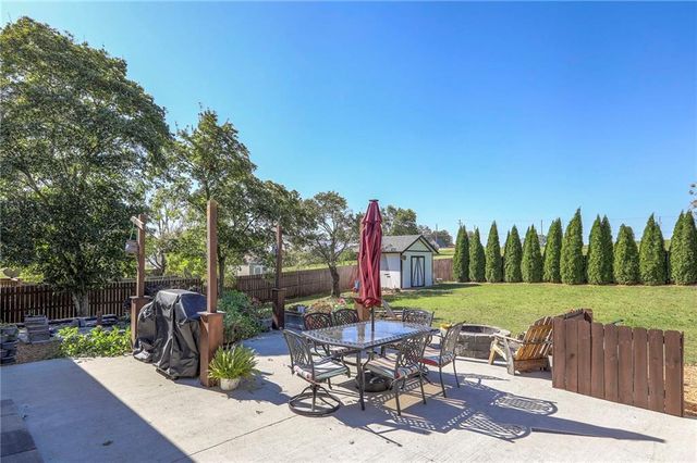1521 Lexington Road, Pleasant Hill, MO 64080