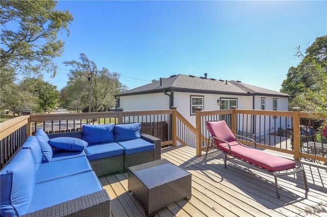1521 Lexington Road, Pleasant Hill, MO 64080