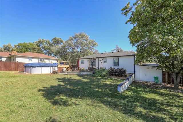 1521 Lexington Road, Pleasant Hill, MO 64080